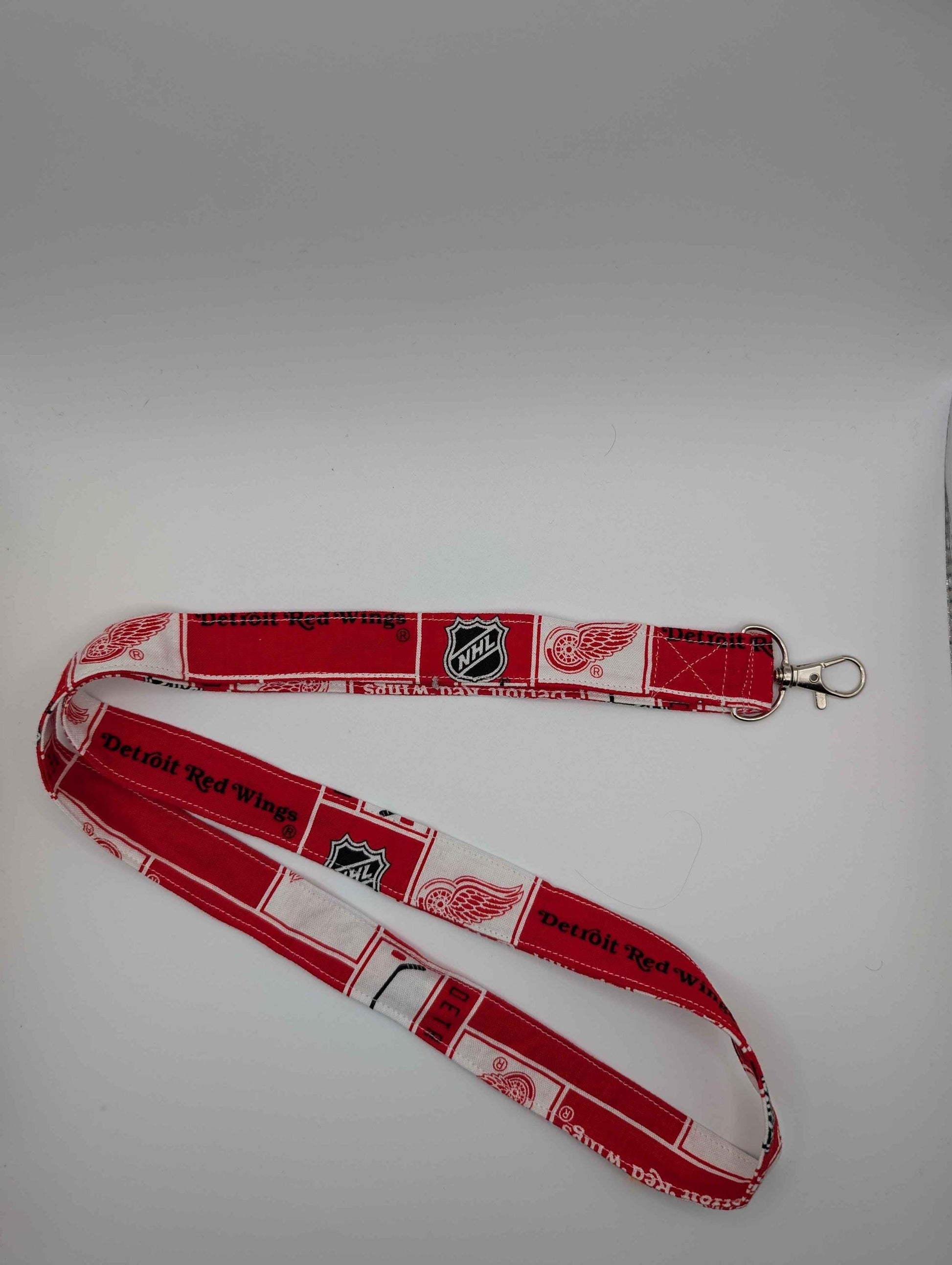Detroit Red Wing Keychain, Detroit Red Wings Lanyard, Hockey Team Keychain, Red and White, Sport Fans, Gift Ideas, Christmas, Birthday