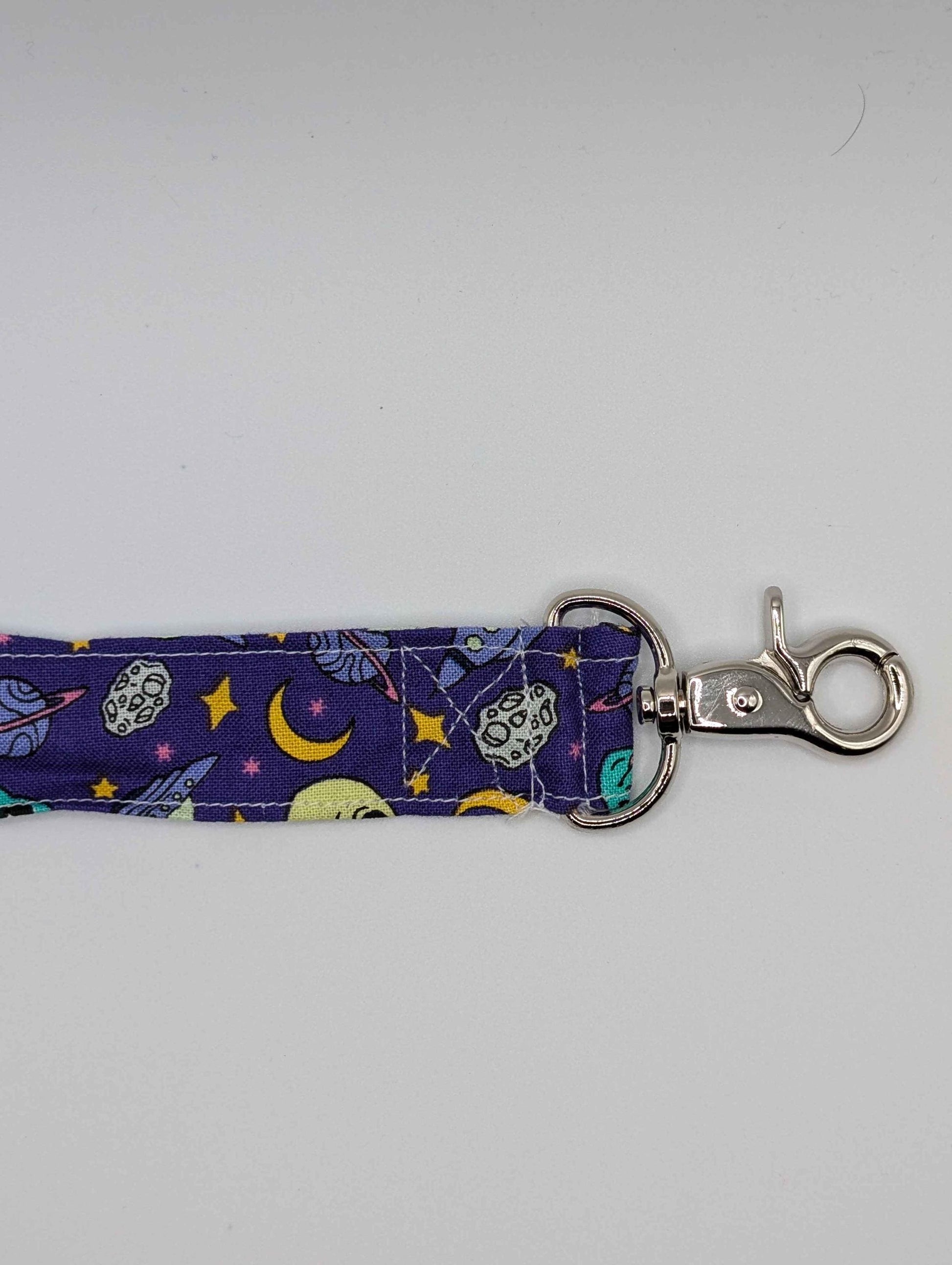 Aliens Keychain, Aliens Lanyard, Purple and Green, Stars, UFO, Spaceships, Moons, Little Green Aliens, Gift Ideas, Back to School, Handmade