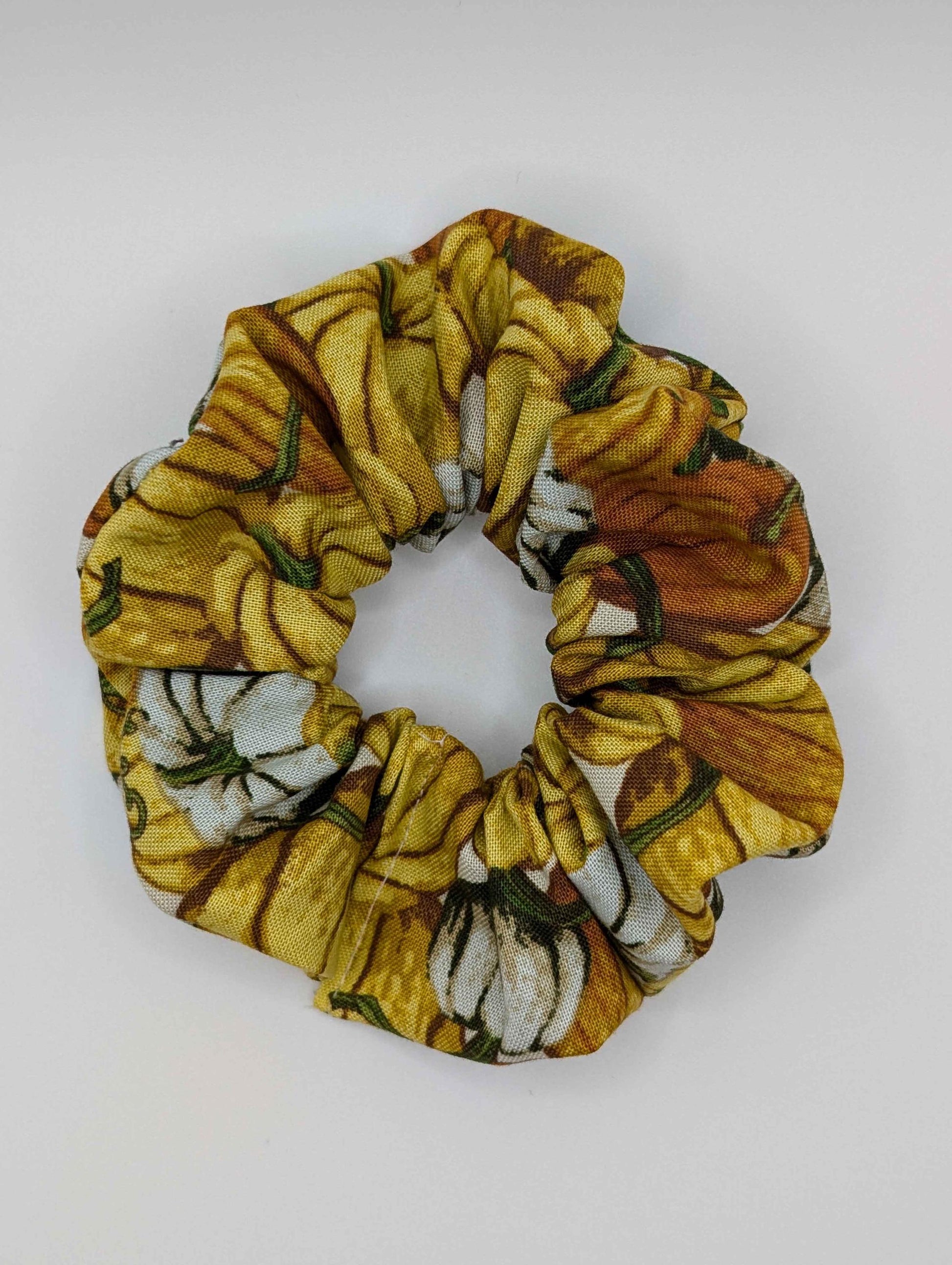 Yellow Pumpkin Scrunchie, Pumpkin Patch Scrunchie, Autumn, Fall, Halloween, Cozy, Gift Ideas, Back to School, Thanksgiving, Cute Scrunchie