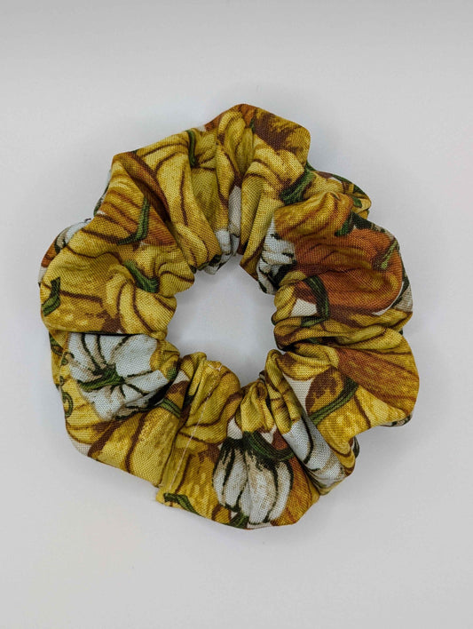 Yellow Pumpkin Scrunchie, Pumpkin Patch Scrunchie, Autumn, Fall, Halloween, Cozy, Gift Ideas, Back to School, Thanksgiving, Cute Scrunchie