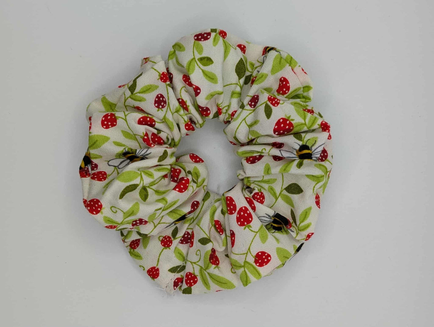 Strawberry Bees Scrunchie, Bumble Bees, Strawberry Patch, White and Green Scrunchie, Bee Scrunchie, Strawberry Scrunchie, Back to School